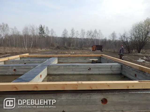 Строительство дома из бруса по проекту ДБ96 в Алексинском районе с обработкой антисептиком — фото 1